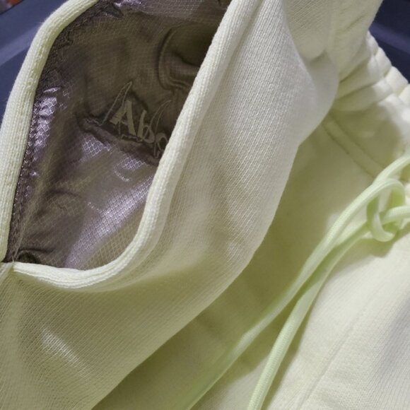 NWT ADVISORY BOARD CRYSTALS Abc 123 WOMEN SWEATSHORTS Sulphur yellow - Picture 9 of 10